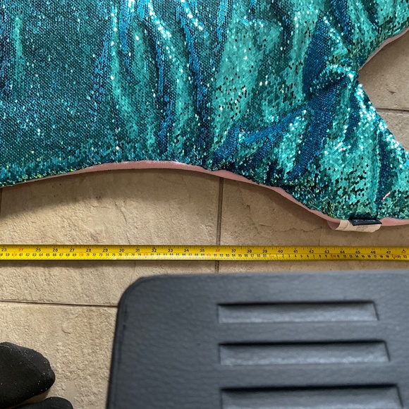 Cynthia Rowley Mermaid Snuggle Tail,  Blanket Sleeping Bag, One Size, for kids - Picture 12 of 14